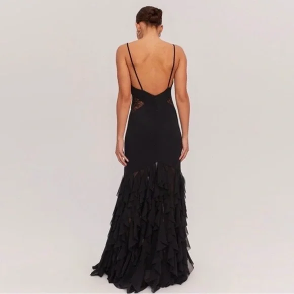 FAME and PARTNERS Tiered Floor-Length Gown - Picture 3 of 15